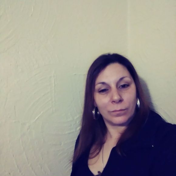 Meet your Posher, Andrea - Picture 1 of 1